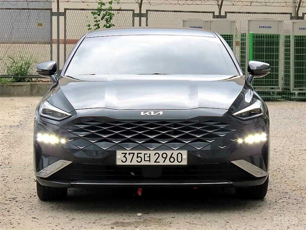 Kia K8