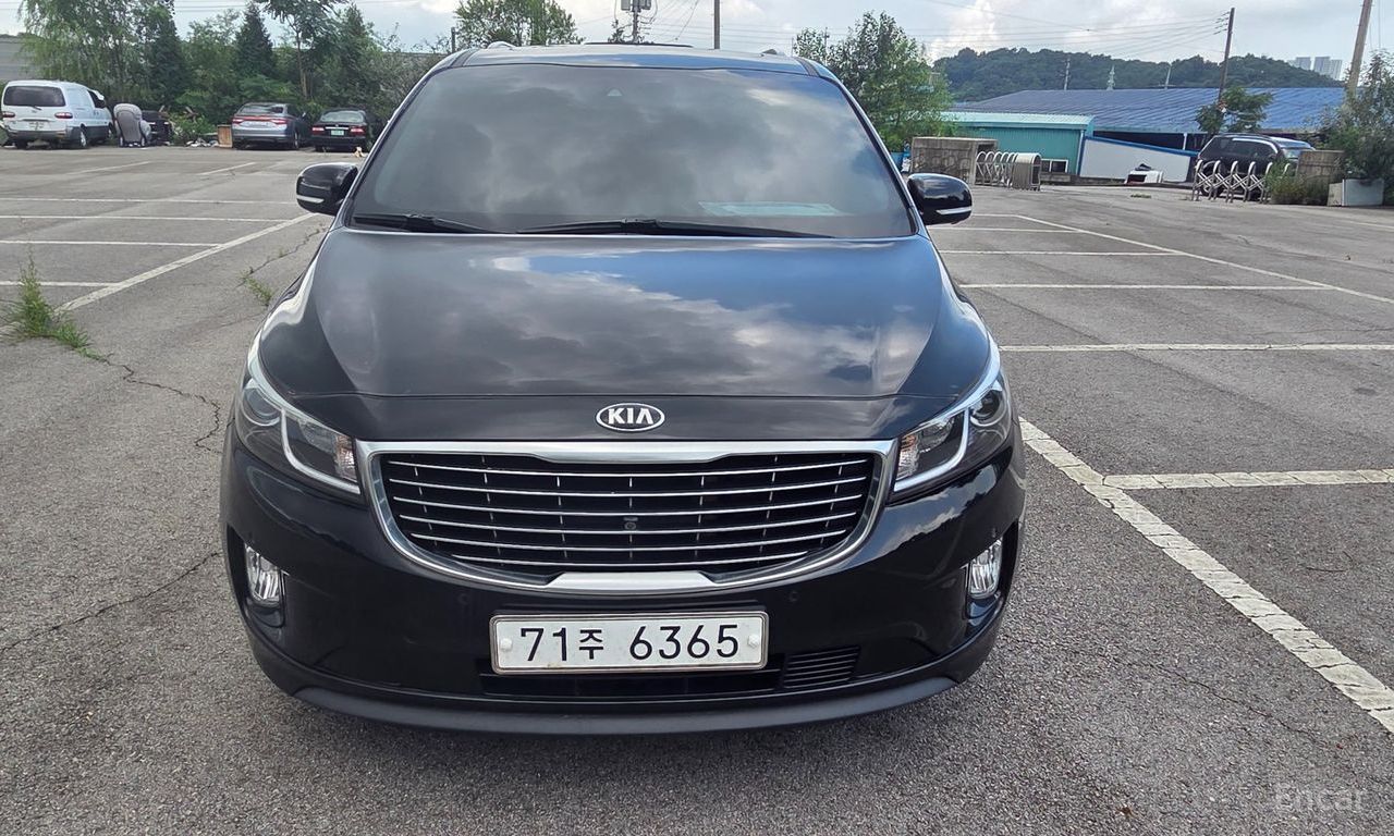 Kia Carnival