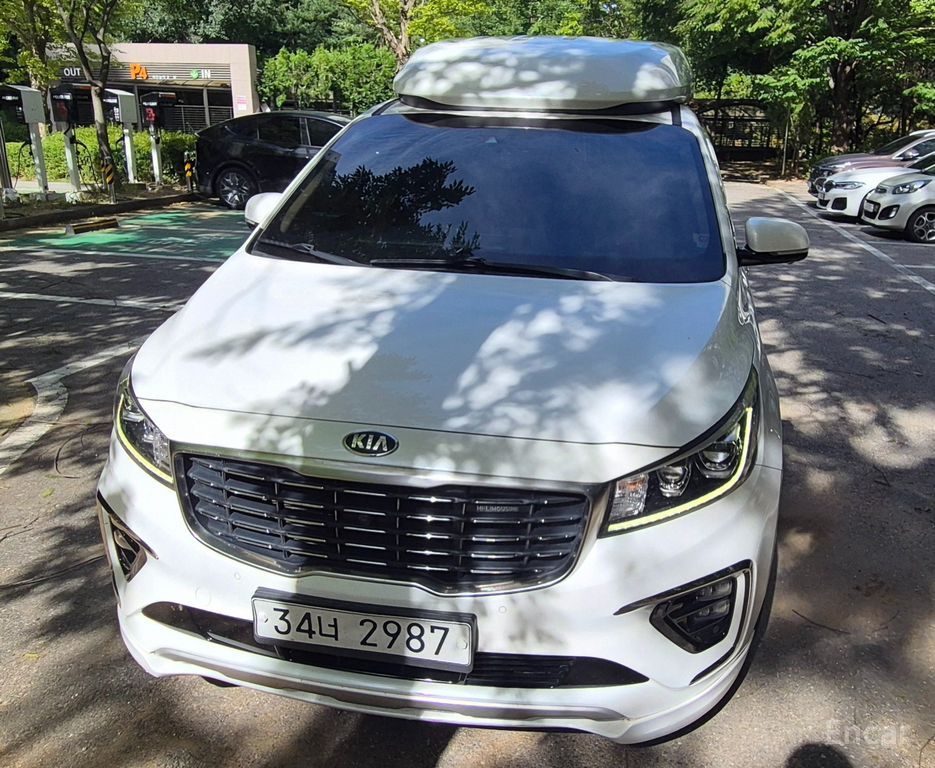 Kia Carnival