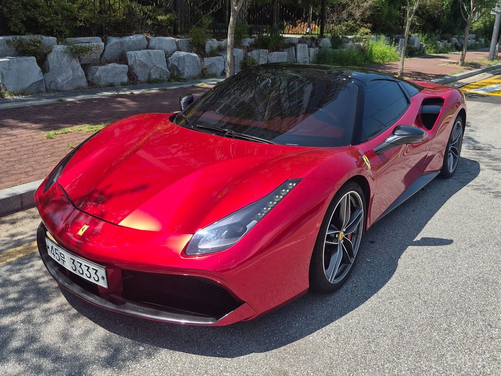 Ferrari 488