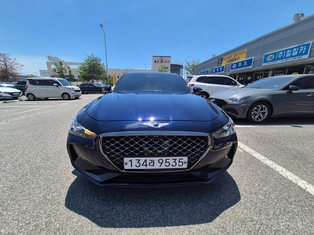 Genesis G70