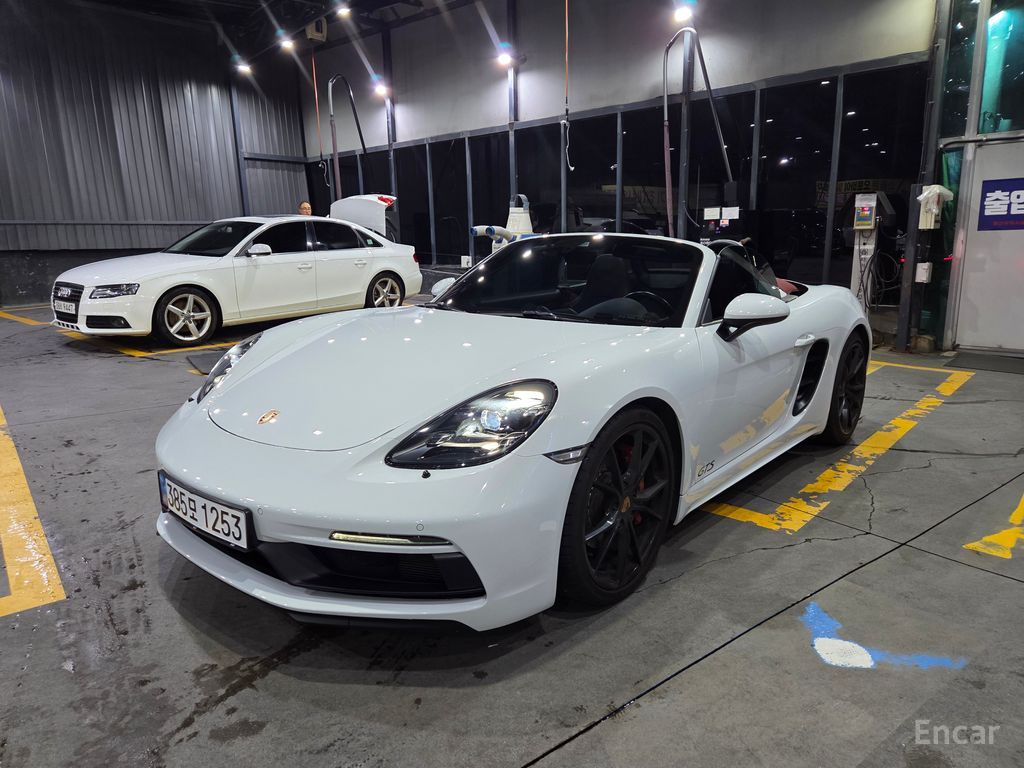 Porsche 718
