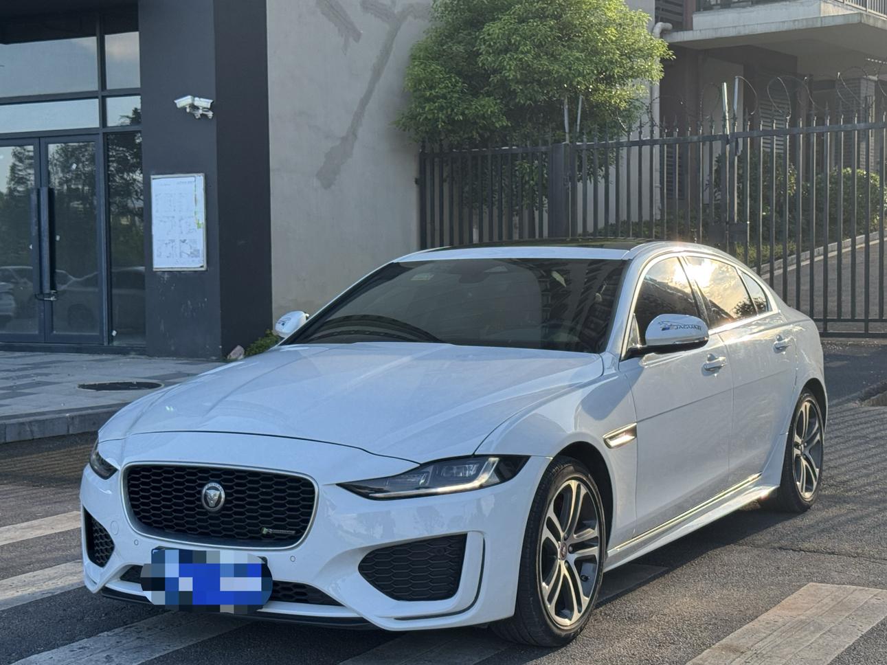 Jaguar XEL