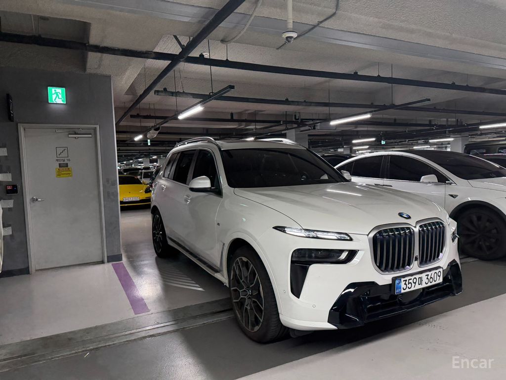 BMW X7