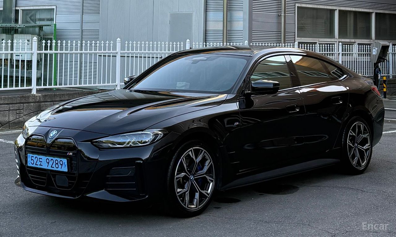 BMW i4