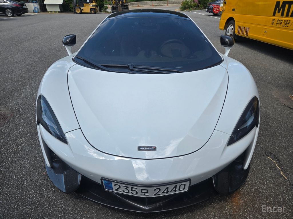 McLaren 570GT