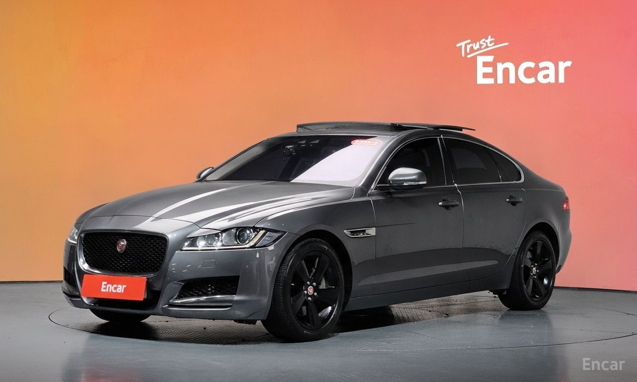 Jaguar XF