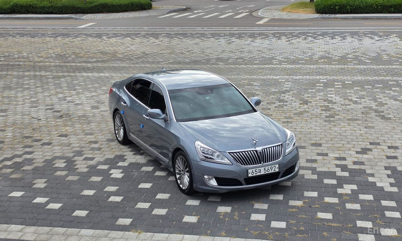 Hyundai Equus