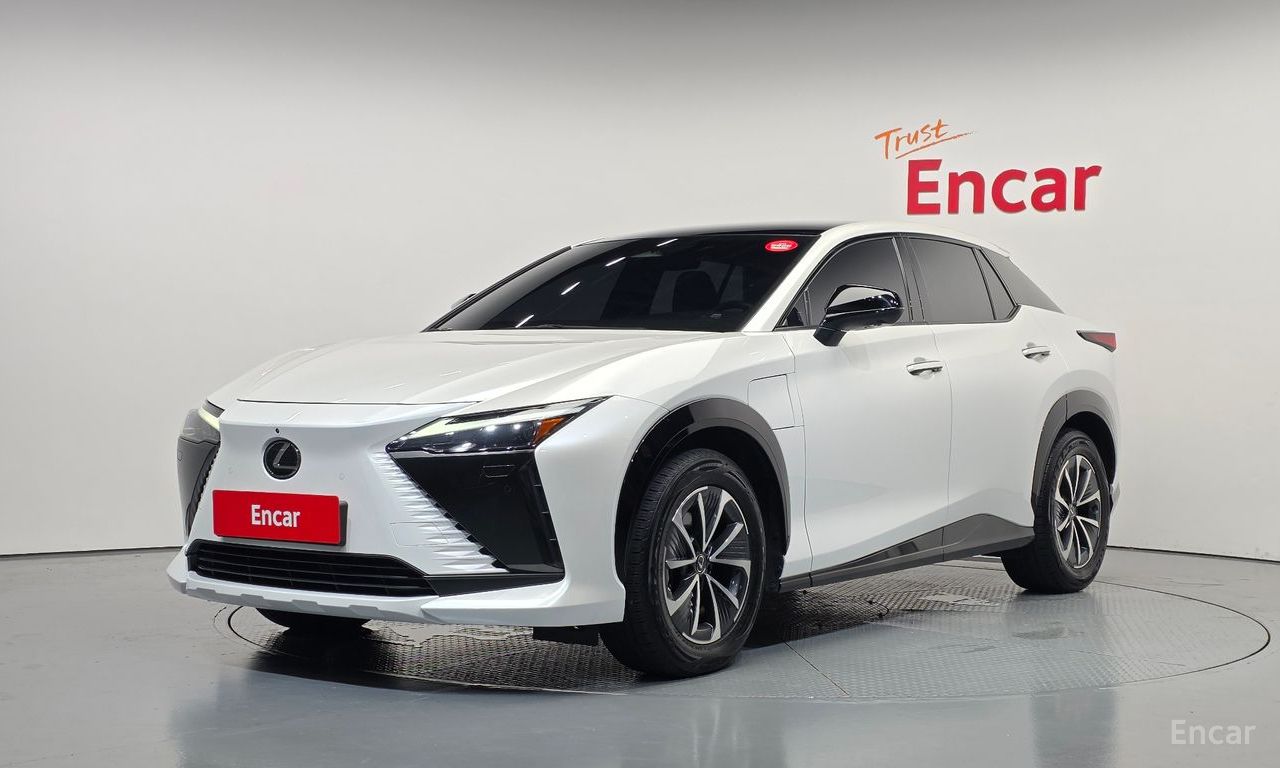 Lexus RZ