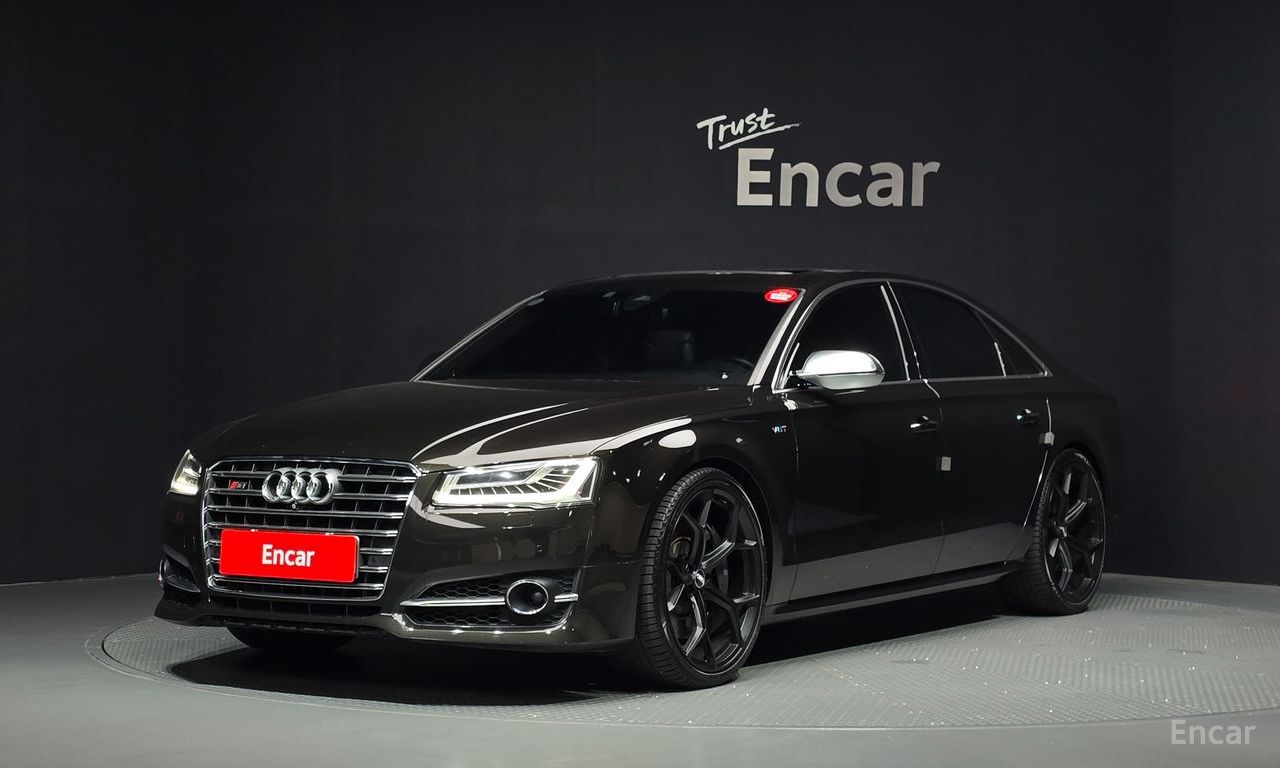 Audi S8