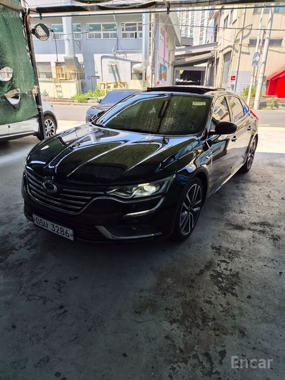 Renault SM6