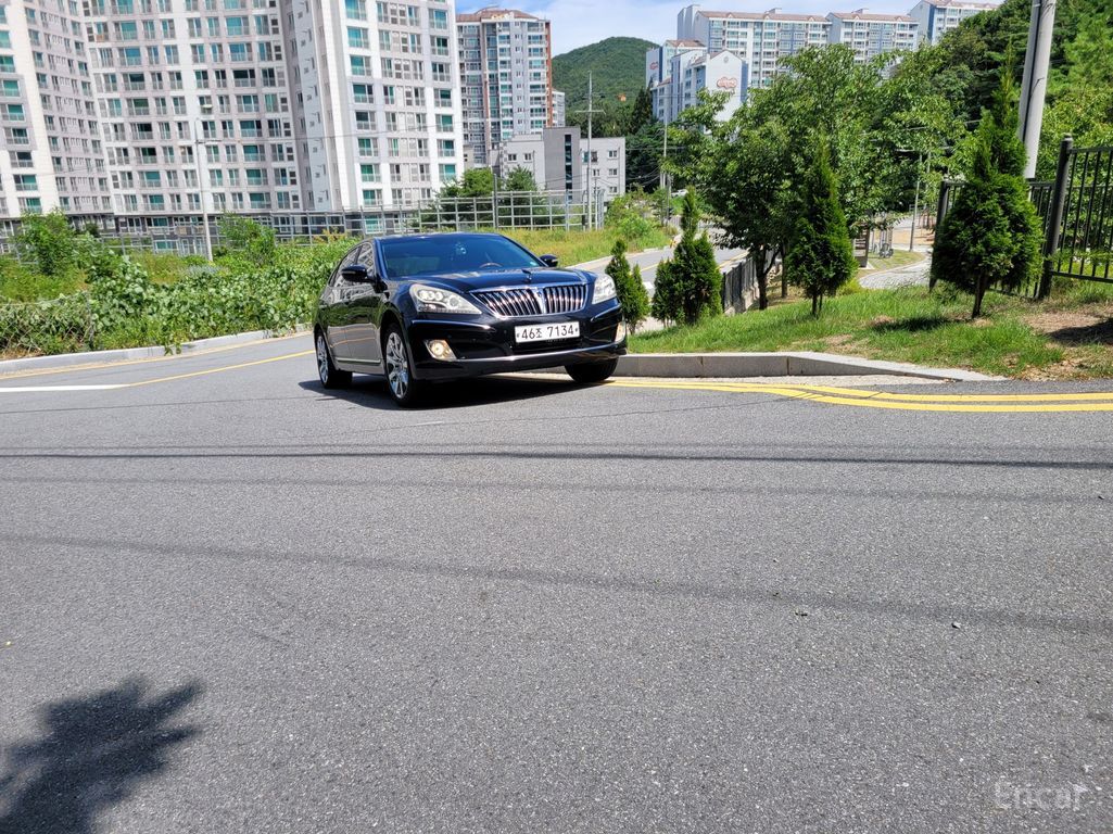 Hyundai Equus