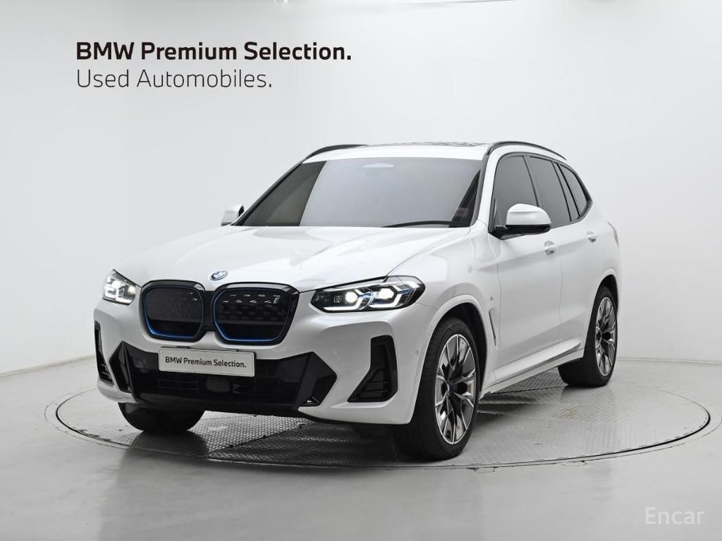 BMW iX3