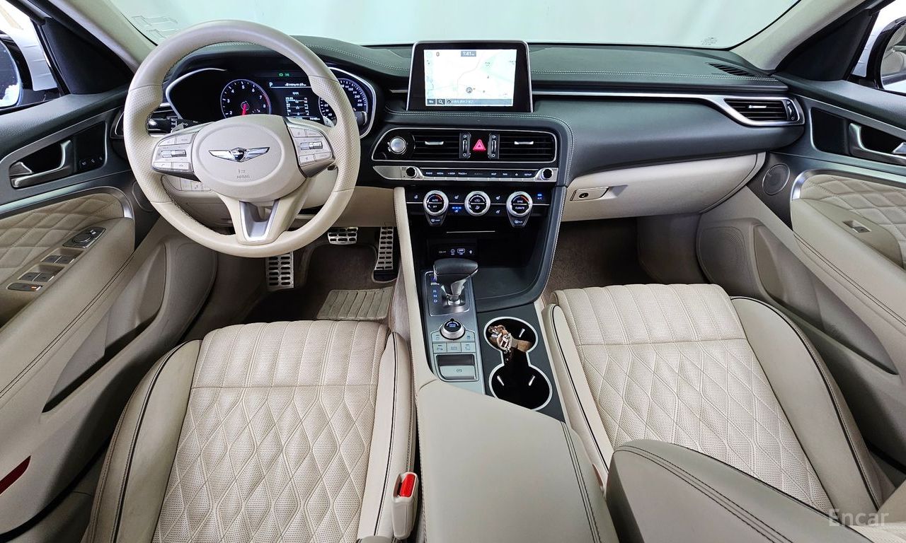 Genesis G70