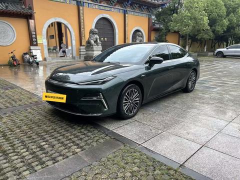 Автомобиль #1220932