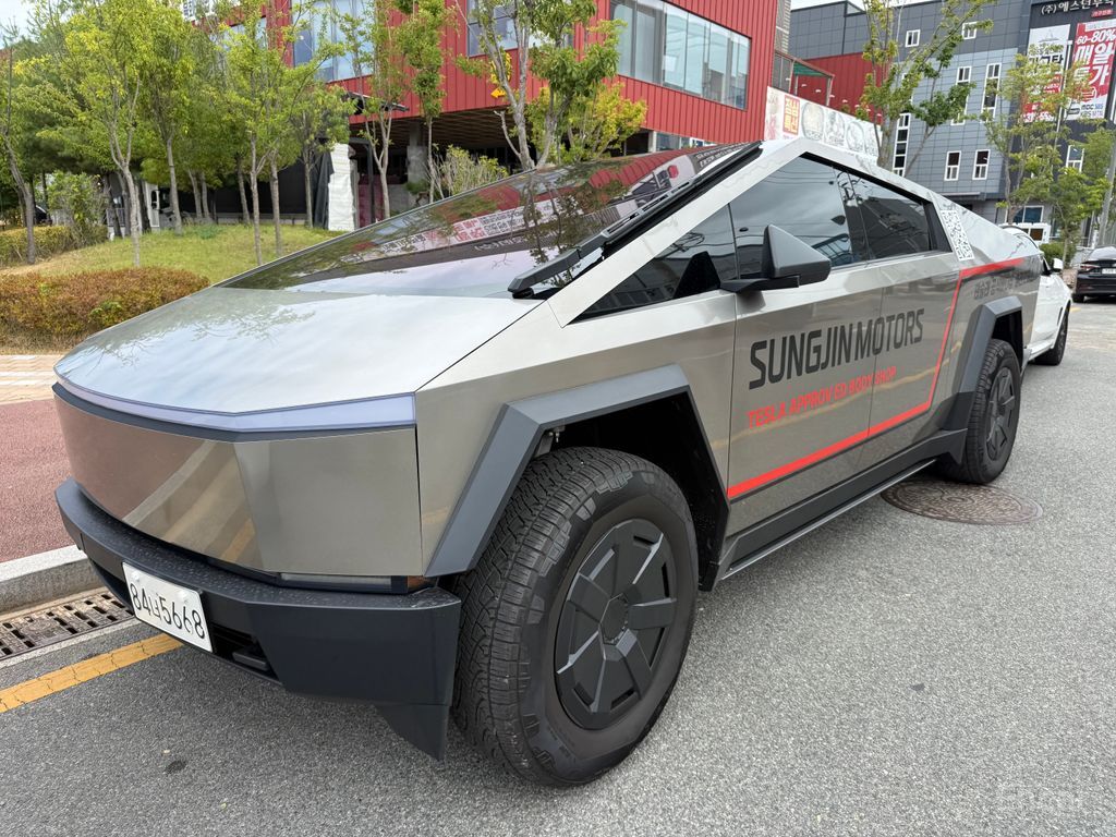 Tesla Cybertruck