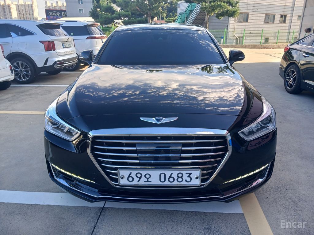 Genesis EQ900