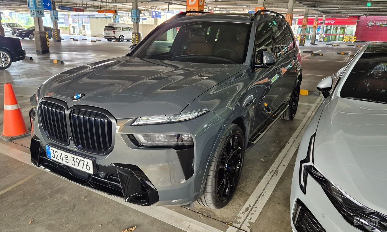 BMW X7