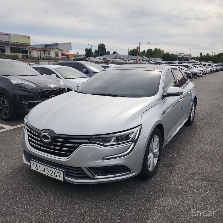 Renault SM6
