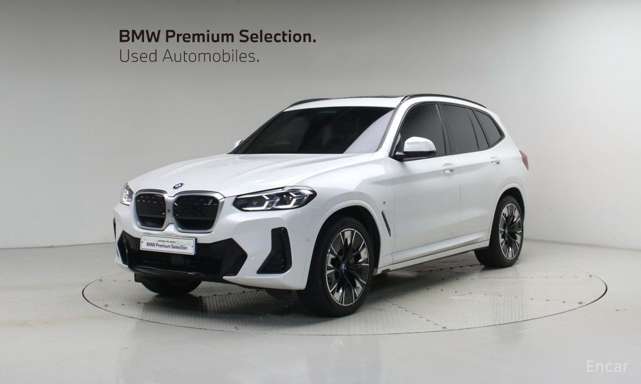 BMW iX3