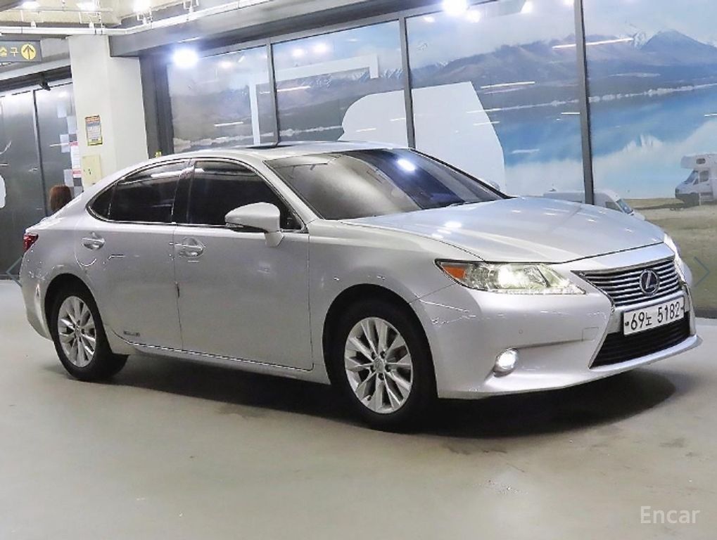 Lexus ES