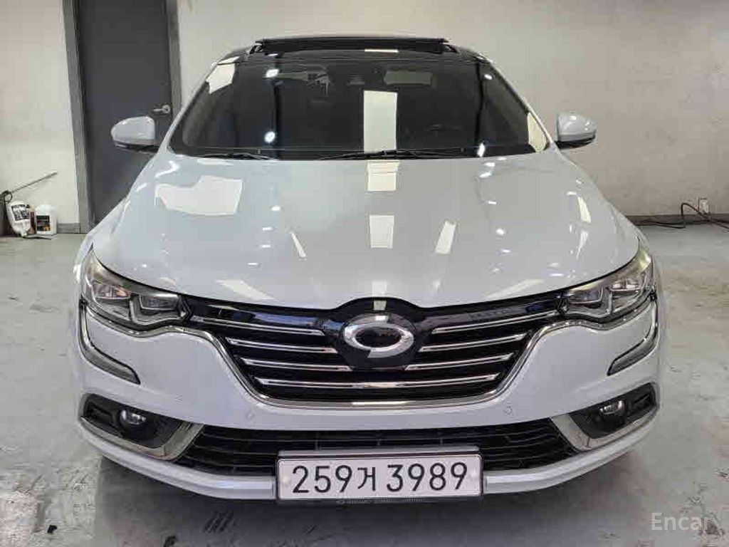 Renault SM6