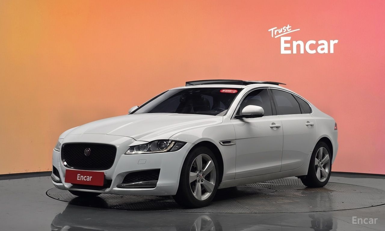 Jaguar XF