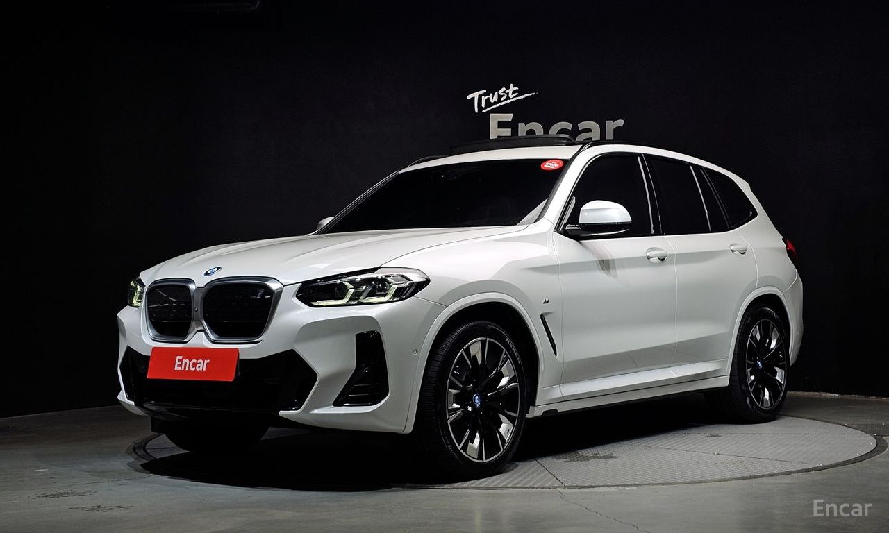 BMW iX3