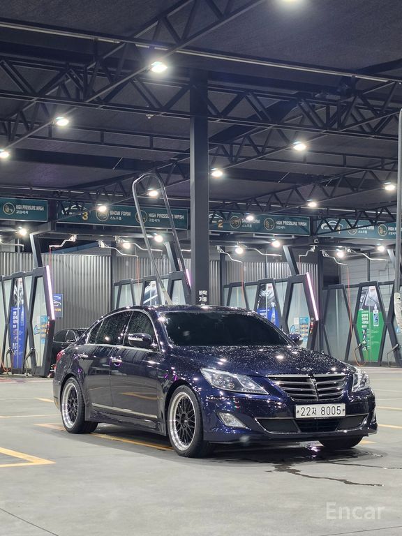 Hyundai Genesis