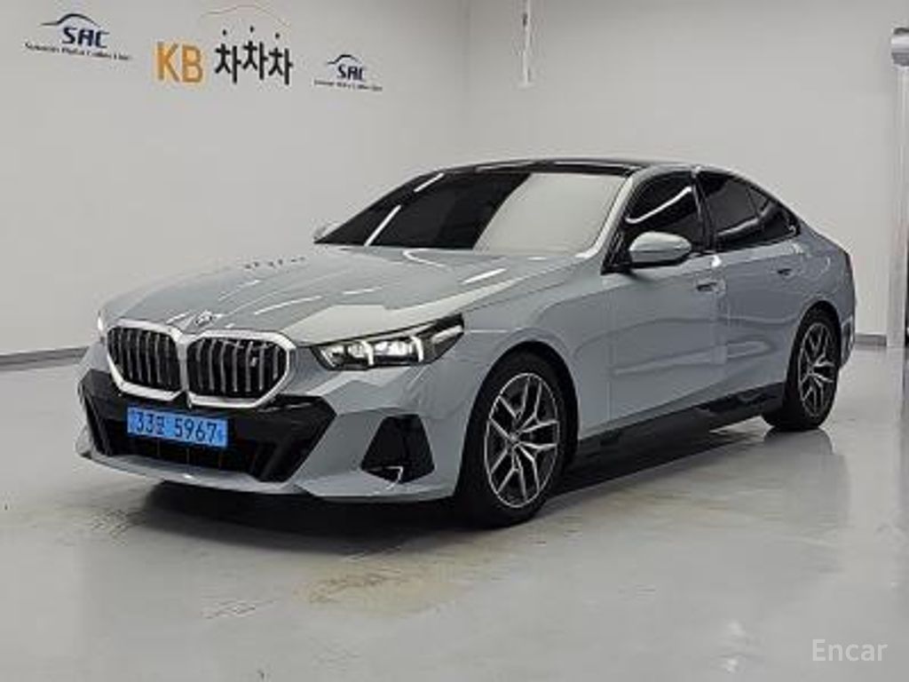 BMW i5
