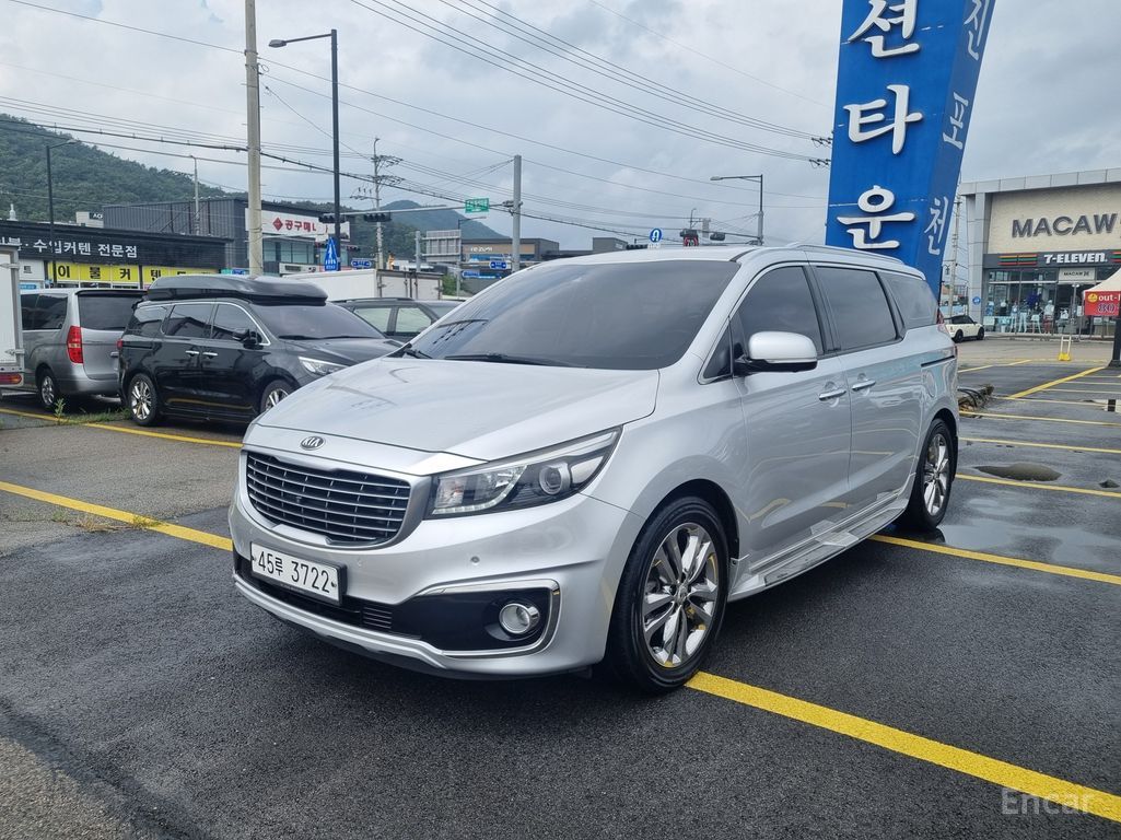 Kia Carnival