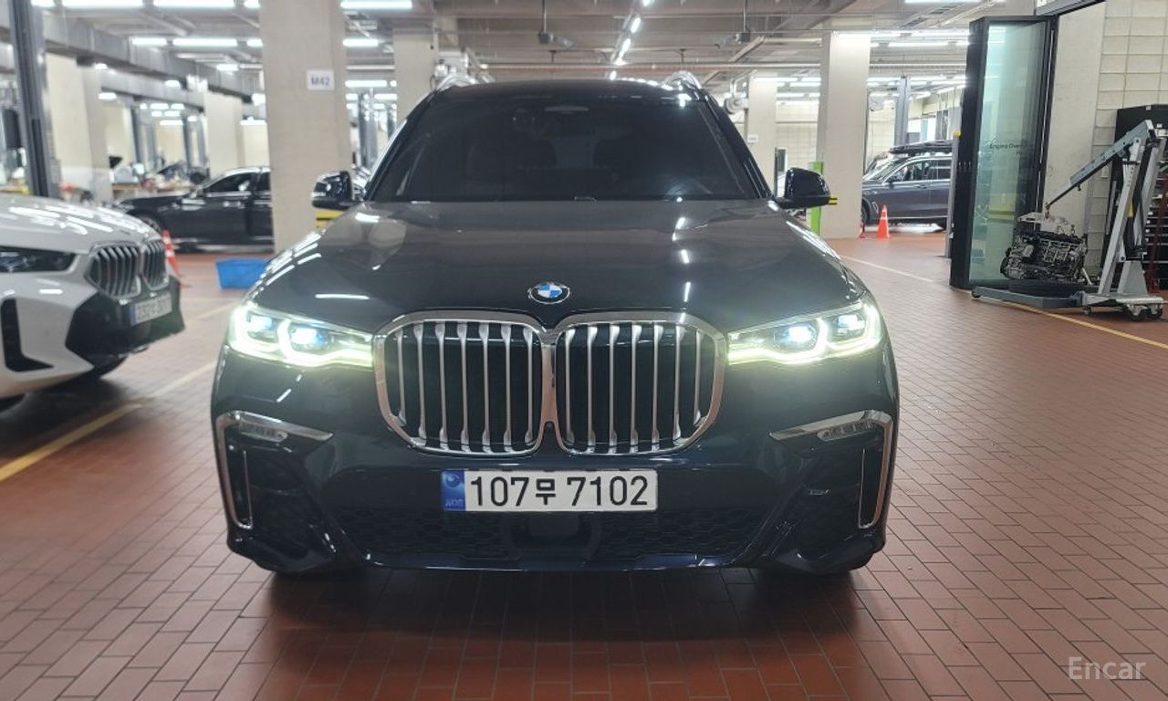 BMW X7