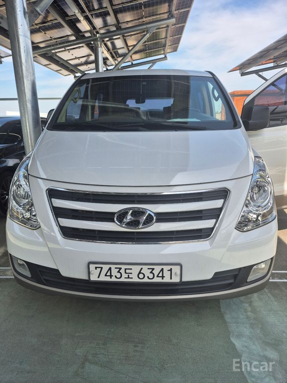 Hyundai Starex