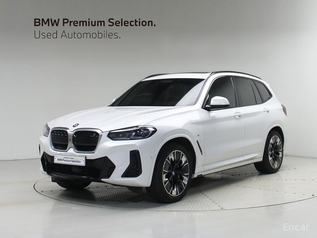 BMW iX3