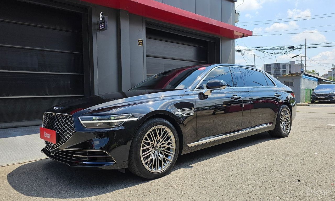 Genesis G90