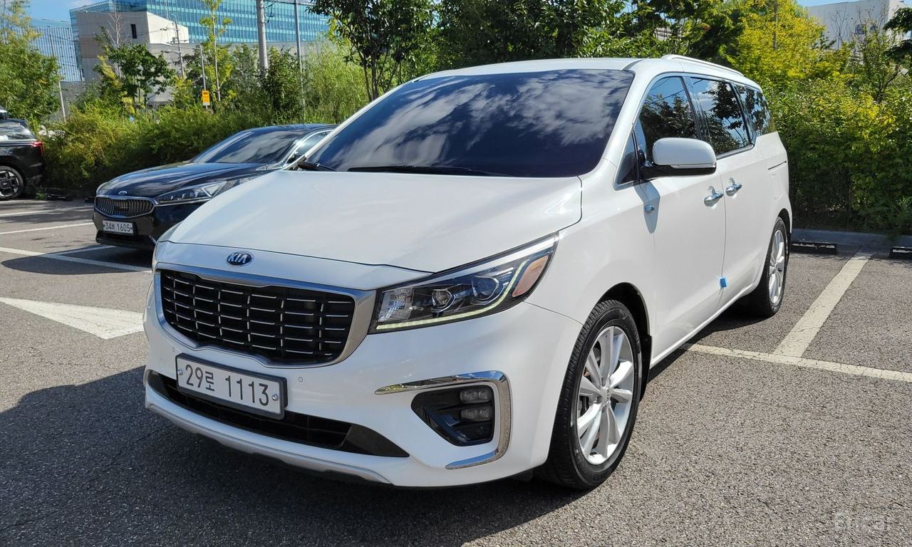 Kia Carnival