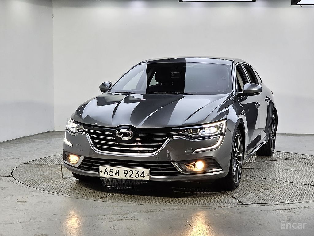 Renault SM6