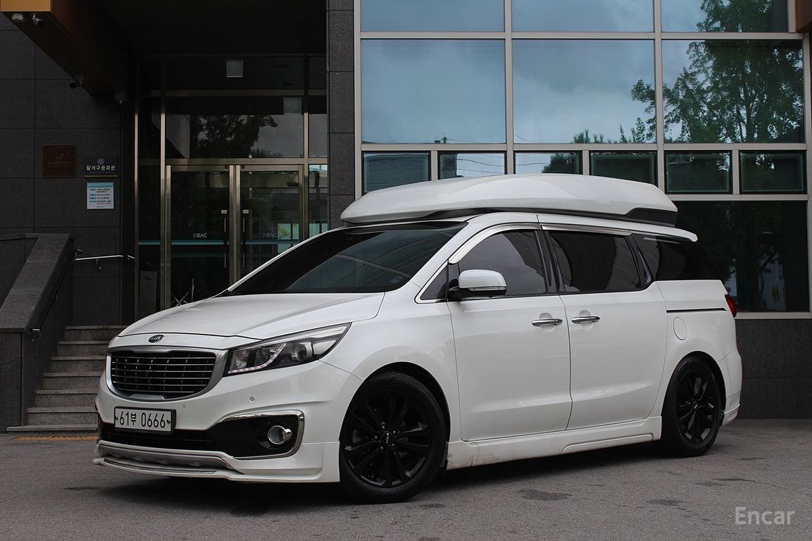 Kia Carnival