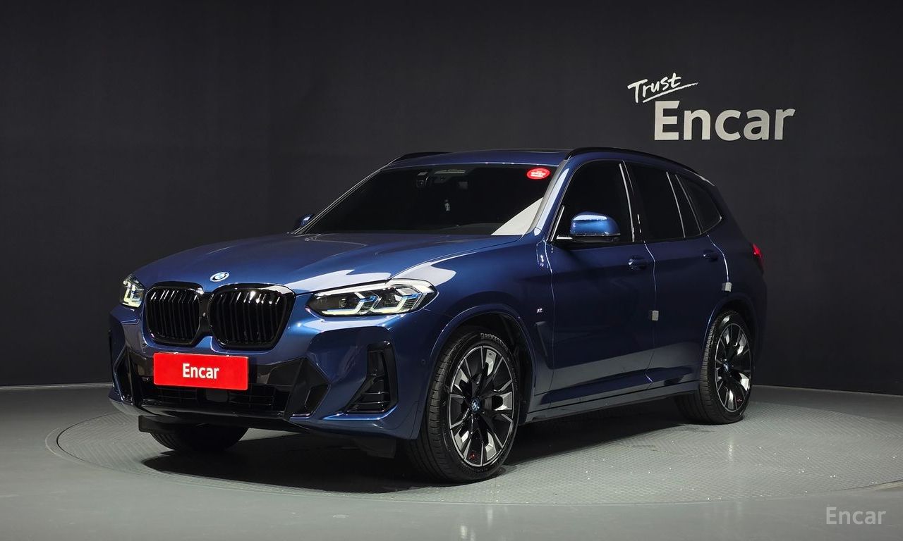 BMW iX3