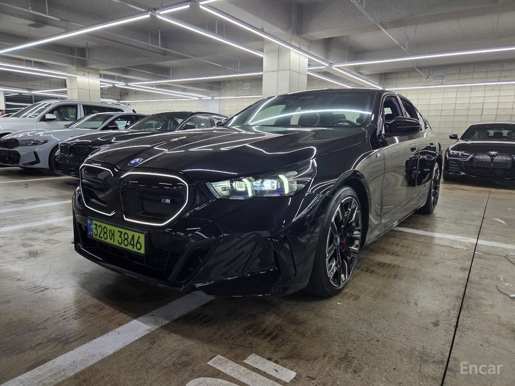 BMW i5