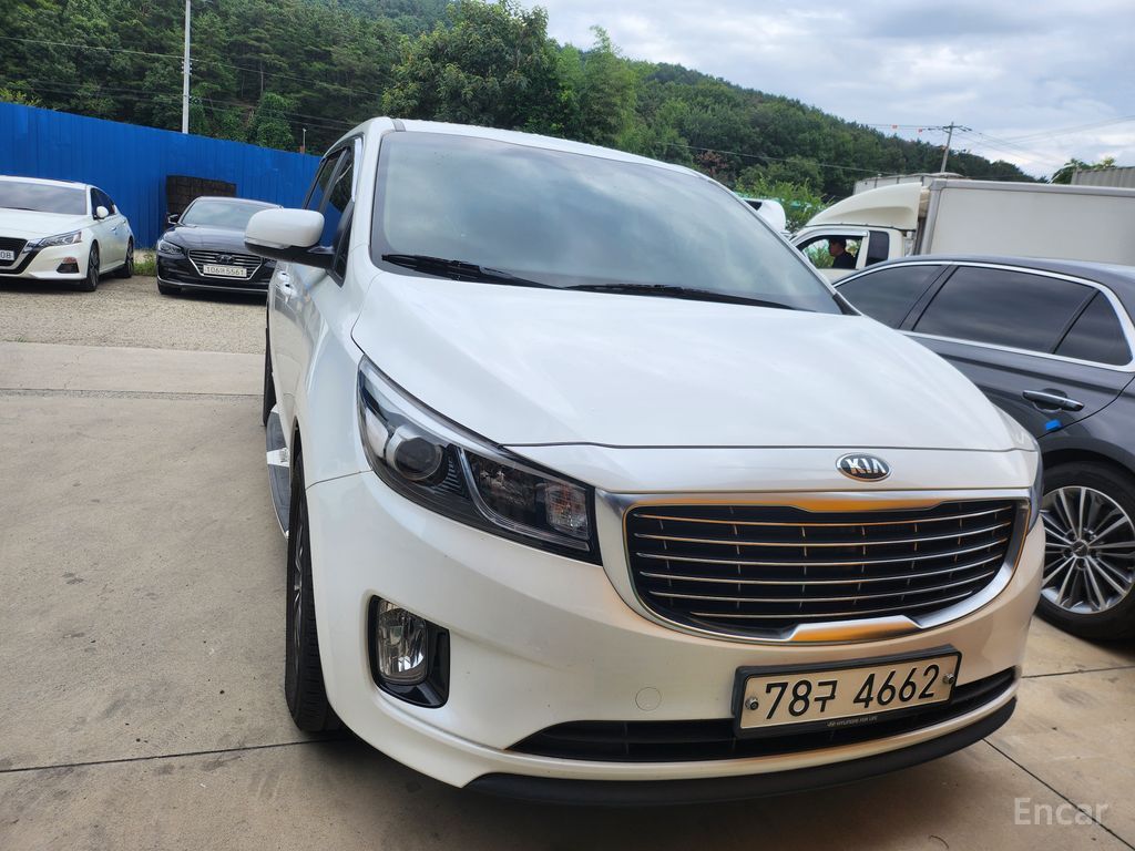 Kia Carnival