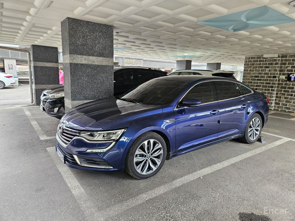 Renault SM6