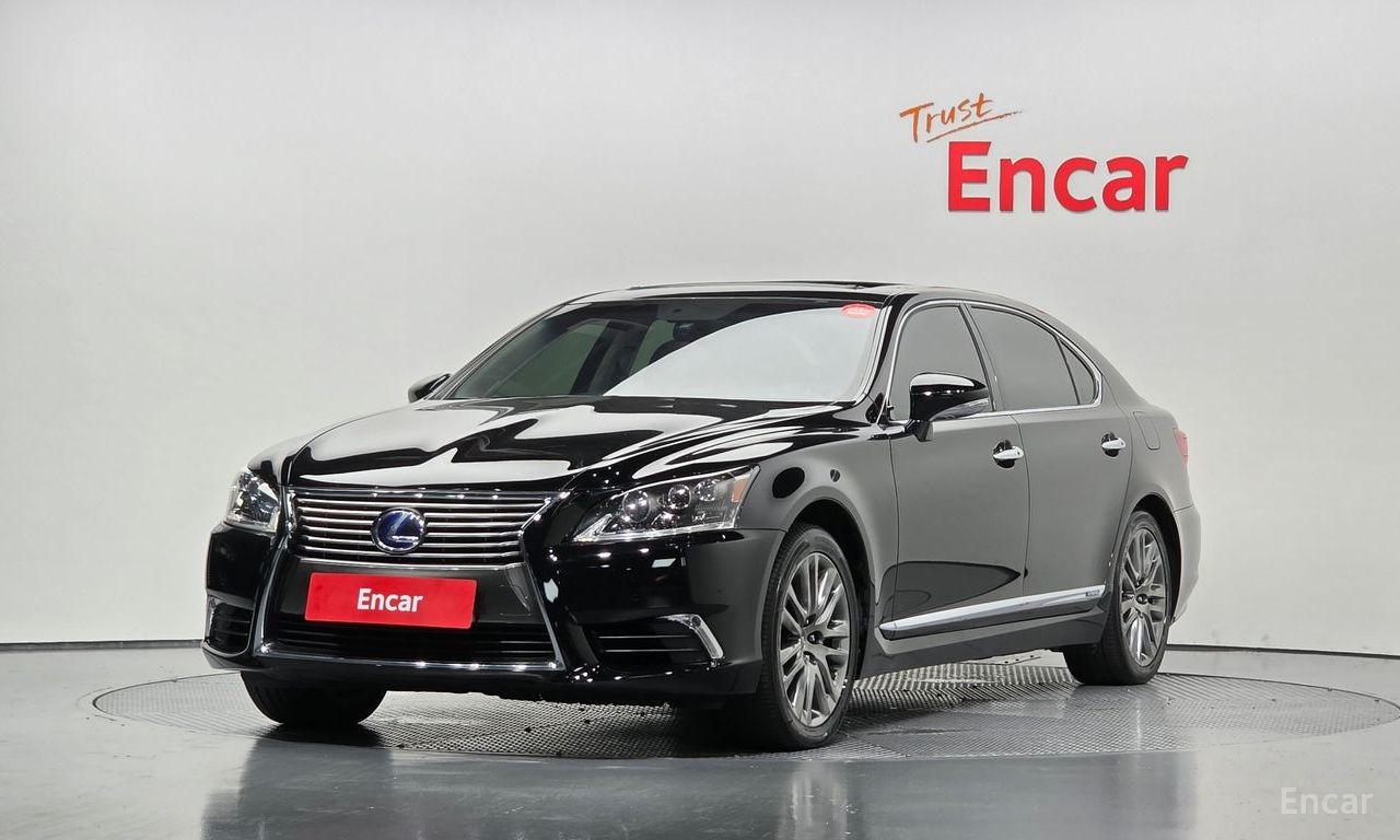 Lexus LS