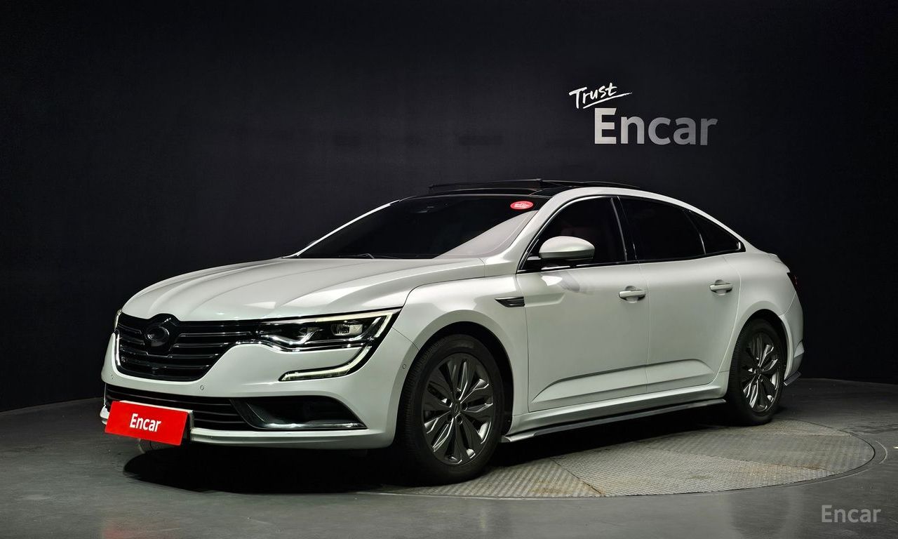 Renault SM6