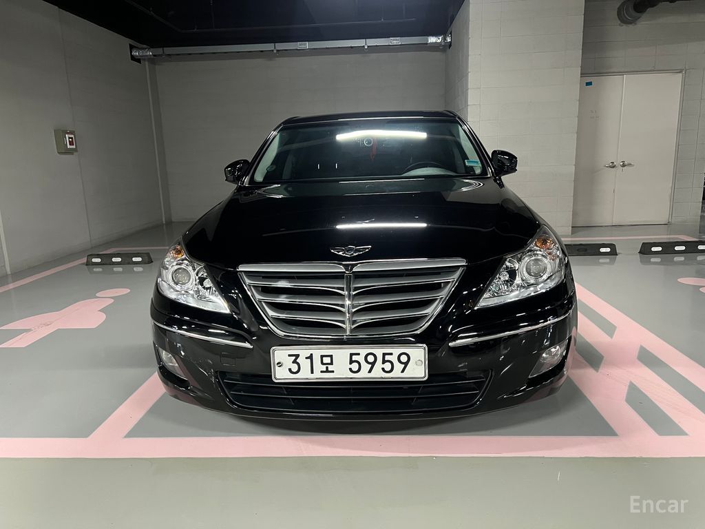 Hyundai Genesis
