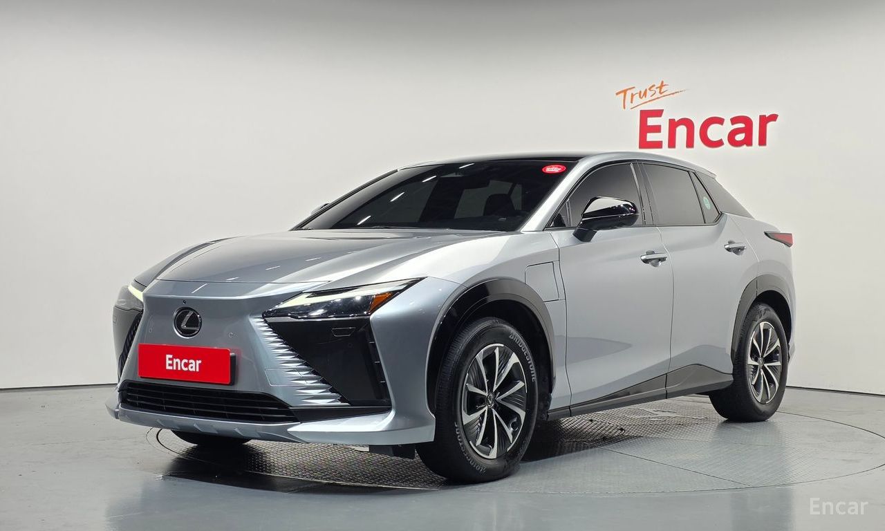 Lexus RZ