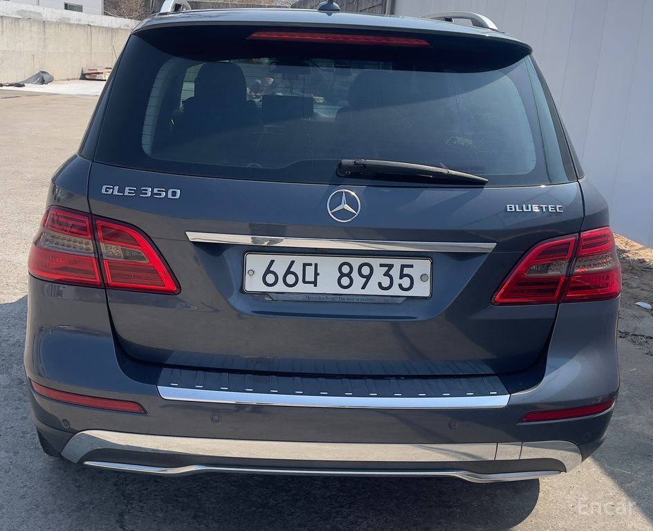 Mercedes-Benz M-Class W166