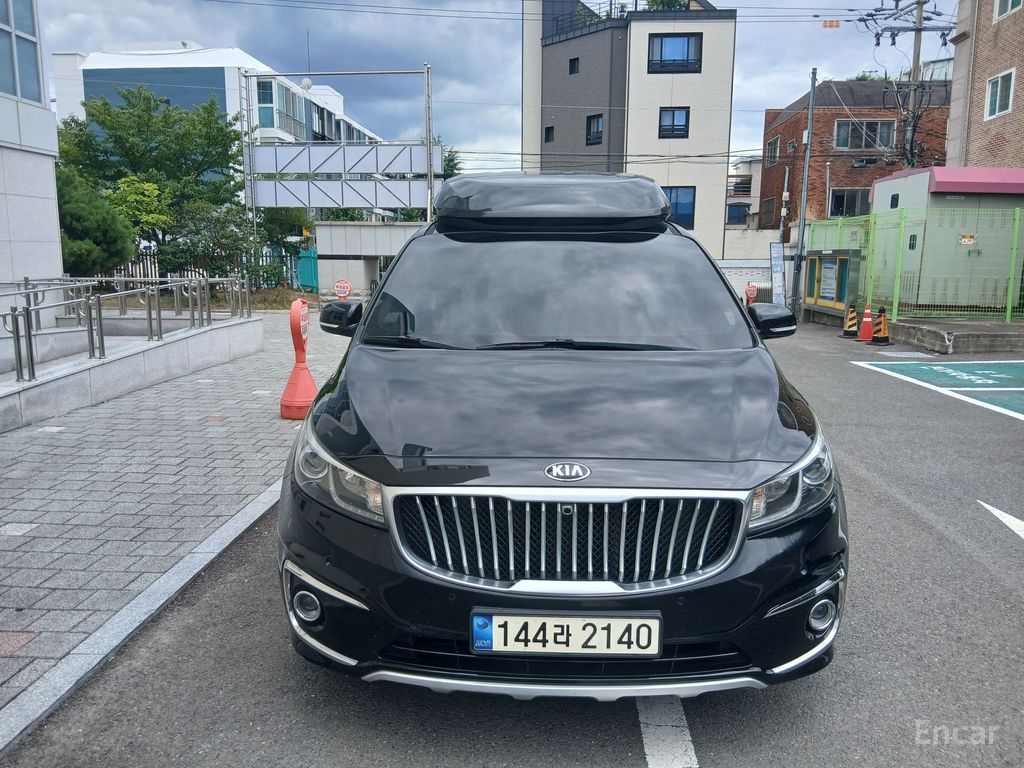 Kia Carnival
