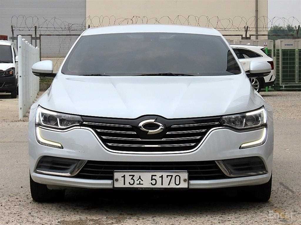 Renault SM6