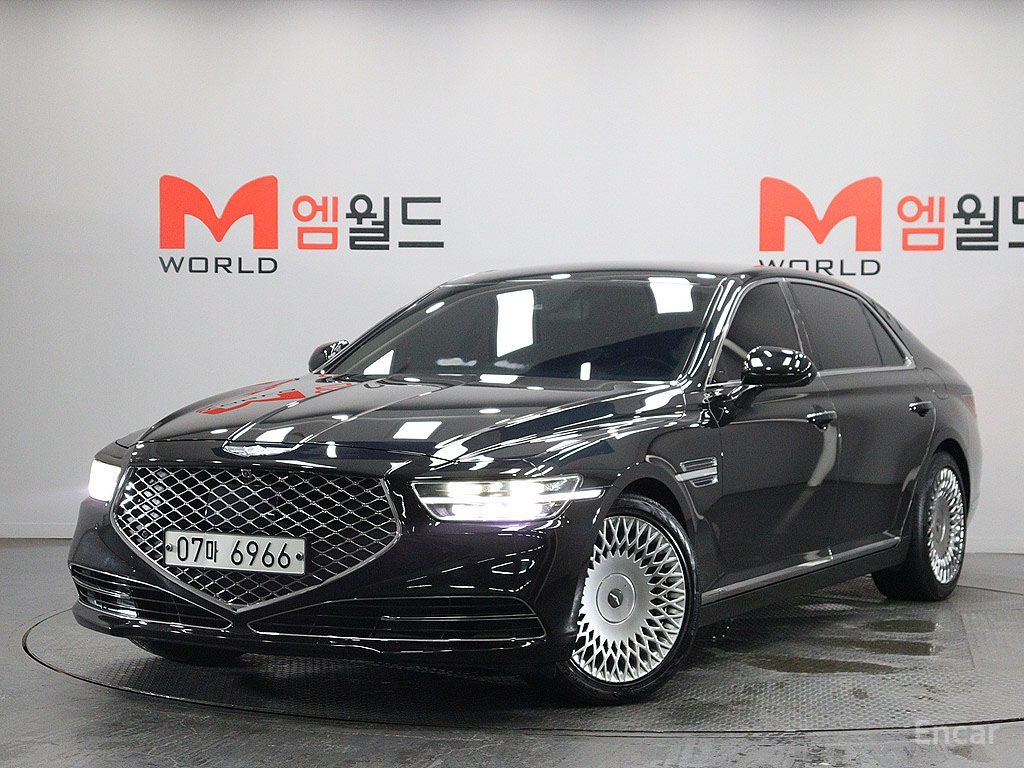 Genesis G90